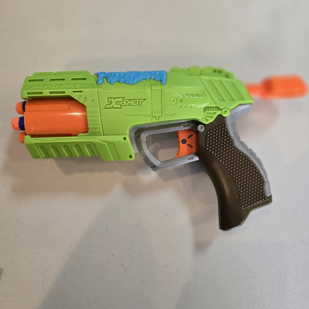 Nerf Gun 9 Inch Excellent Condition